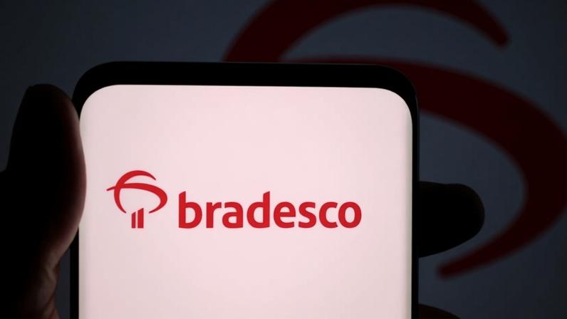Bradesco adota viés mais conservador para crédito, sem freio total, diz CEO