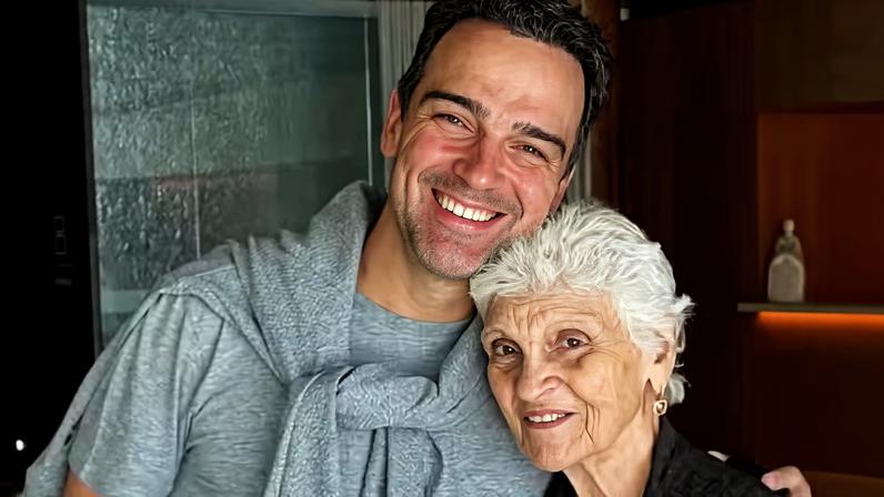 Tadeu Schmidt lamenta falecimento da mãe — Foto: Reprodução/Instagram