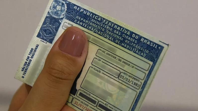 Juíza usa precedente do STF para bloquear CNH, passaporte e cartões de devedores