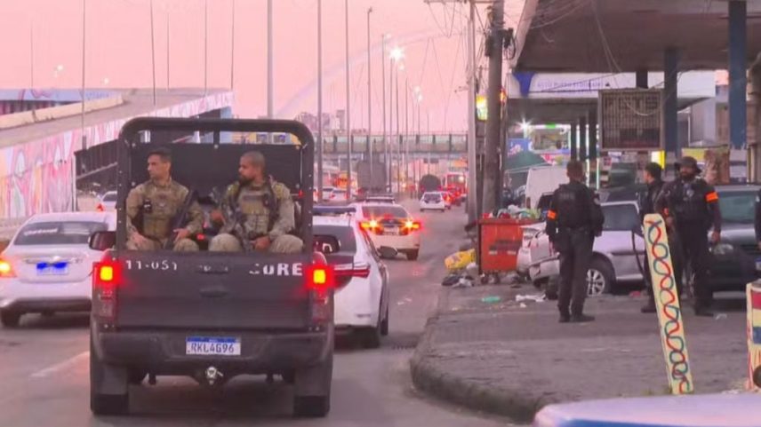 Operação policial no Complexo da Maré termina com tiroteio e morte no RJ