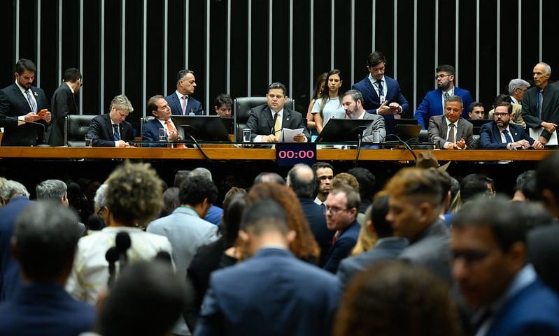 Senado vota política nacional para alunos com superdotação