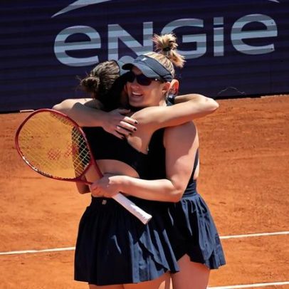 Stefani e Dabrowski conquistam segundo título do ano em Estrasburgo