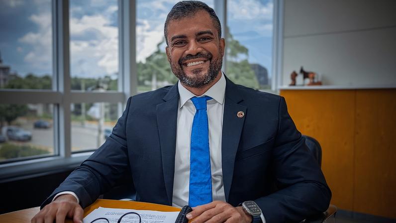 Ministério demite secretário por denúncia de agressão a namorada em resort