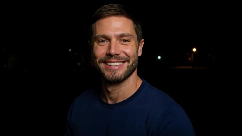Ana Paula Renault comenta romances após dizer que ficaria com Jonas Sulzbach
