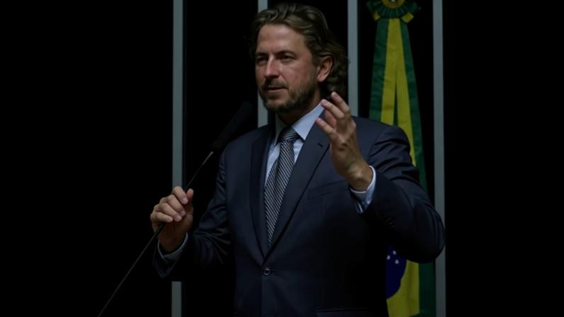 Zeca Dirceu tem condenação anulada por postagem sobre inelegibilidade de Dallagnol
