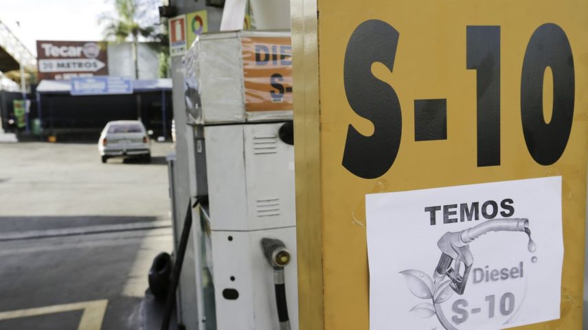 Importações de diesel da Rússia e EUA sobem com fechamento de Hormuz