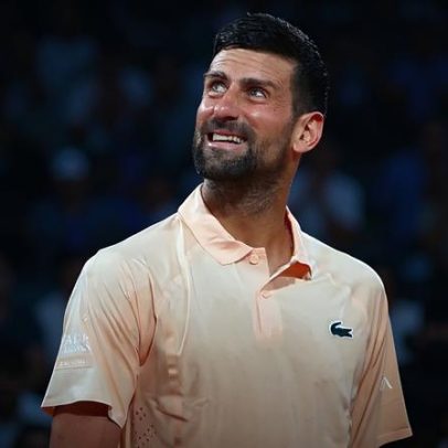 Djokovic vence em 4 sets na estreia em Paris