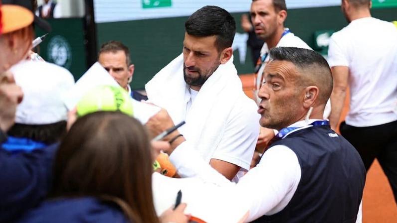 Djokovic e Medvedev treinando em Paris