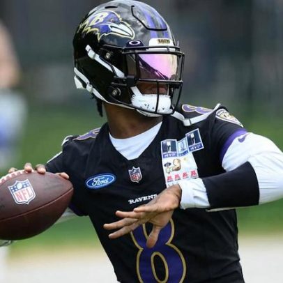 Lamar Jackson retorna aos OTAs com os Ravens
