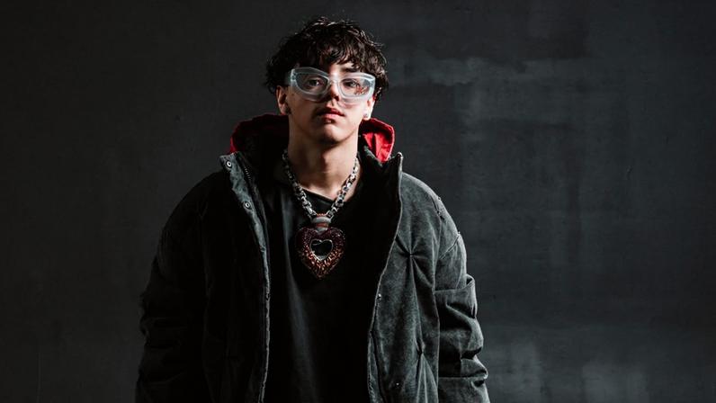 Xavi eleva carreira com seu segundo álbum, 'Dosis'