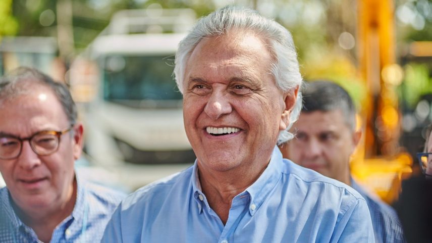 Caiado evita juízo sobre Flávio Bolsonaro e critica governo Lula