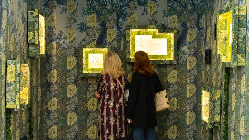 Artistas utilizam têxteis para explorar a história no Nada New York