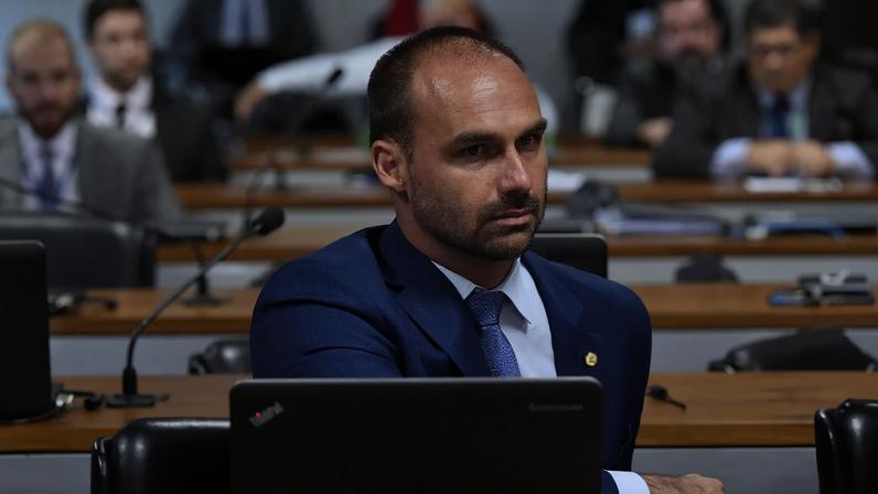 Eduardo assume risco financeiro inicial de filme sobre Bolsonaro; nega gestão