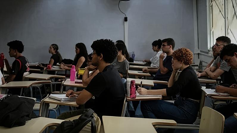 Primeira fase da Fuvest vai ser em 1º de novembro e terá 80 questões de múltipla escolha