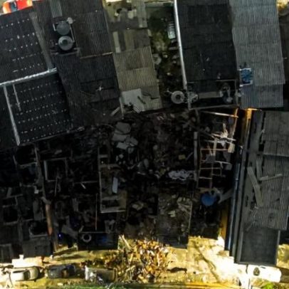 Casas são demolidas após explosão em São Paulo