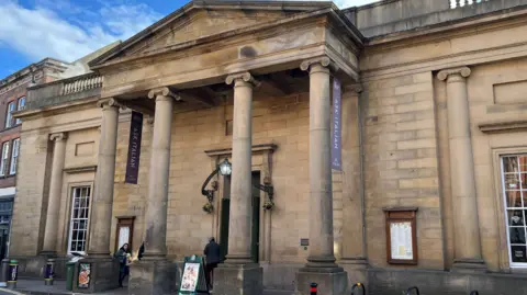 Salas históricas da cidade Assembly Rooms serão reformadas