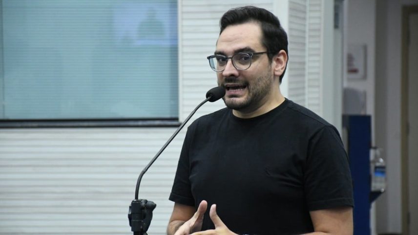 Justiça nega ação contra vereador do PL por comentário sobre ditadura