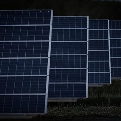 Desenvolvedores de usina solar buscam opiniões sobre grande projeto
