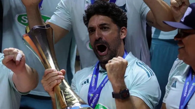 Filipe Ferraz e Cruzeiro: 60 títulos e uma trajetória de conquistas