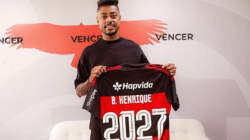 Flamengo renovou com Bruno Henrique até o fim de 2027