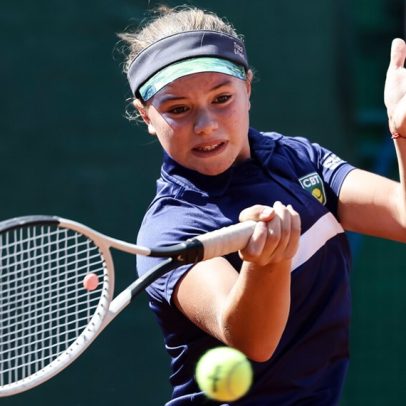 Henrique Vialle e Flavia Souza disputam finais de ITF juvenil