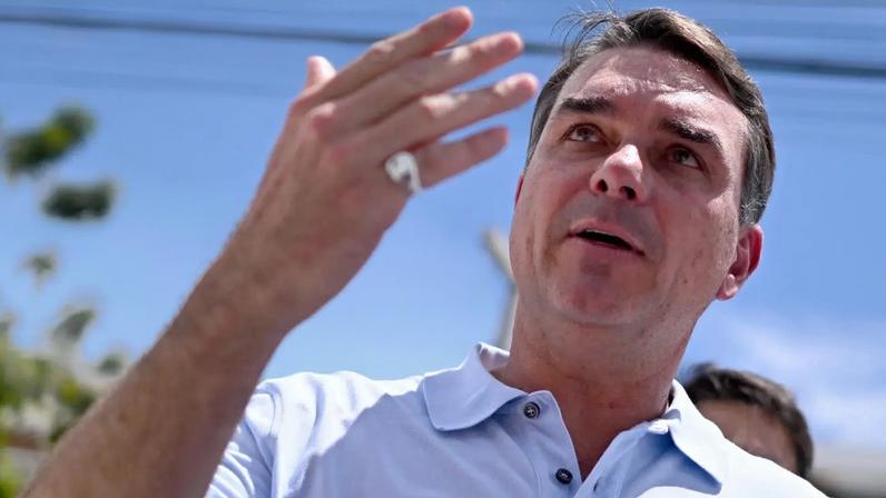 Pré-candidato à presidência defendeu, a produtores, medidas para reduzir entraves e ampliar acesso ao financiamento rural. (Foto: André Borges/EFE)