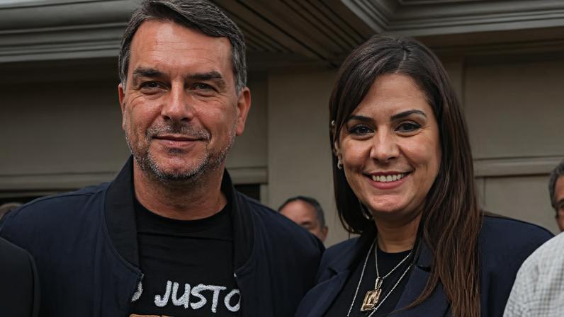 Simone Marquetto se encontra com Flávio Bolsonaro, cotada para vice
