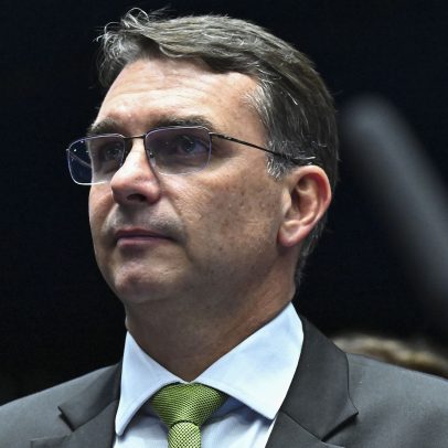 Áudio de Flávio Bolsonaro pode abrir investigação no TSE