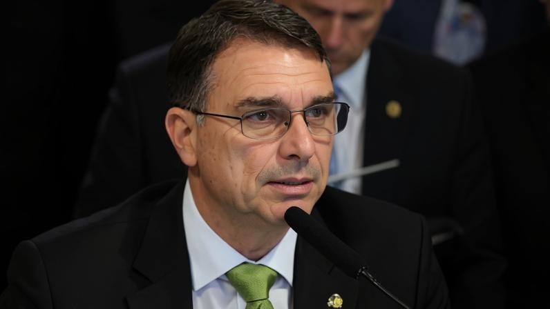 Pesquisa GERP aponta Flávio com 47% frente a 44% de Lula