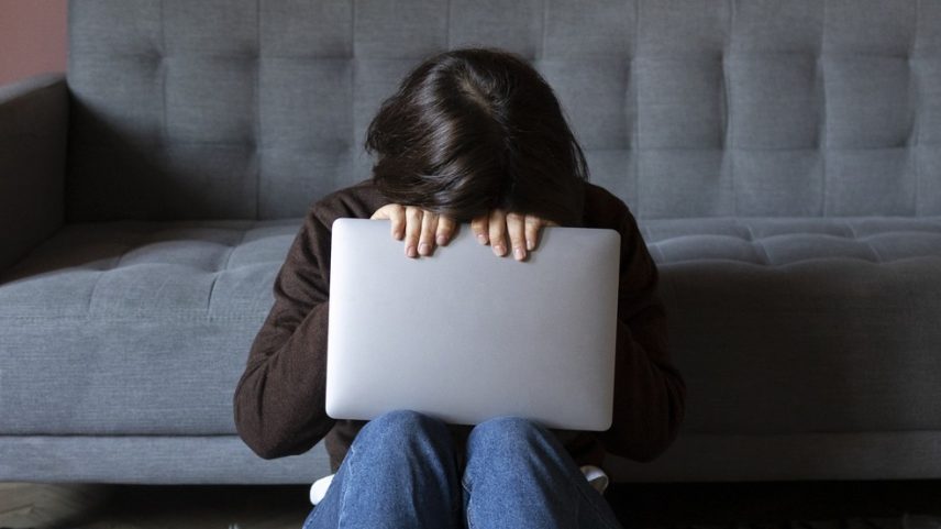 Mais de 10 milhões de crianças de baixa e média renda já sofreram abuso sexual na internet