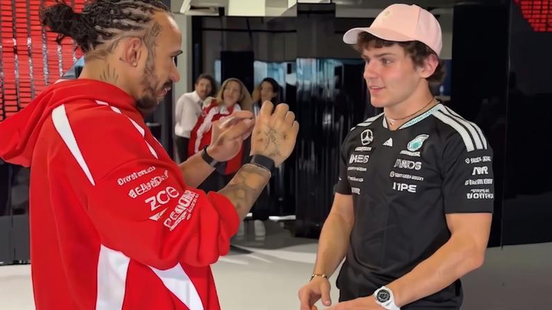 Mercedes chama Hamilton de 'nosso piloto' nas redes — Ferrari ironiza