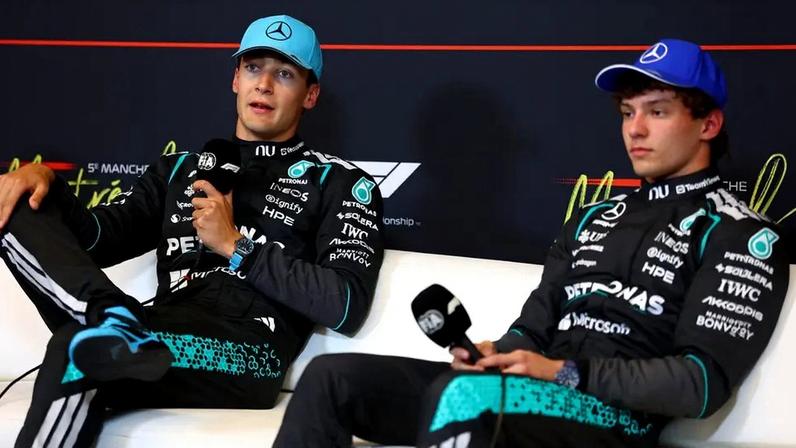 George Russell e Kimi Antonelli após sprint do GP do Canadá pela F1 2026 (Foto: Bryn Lennon/Getty Images/AFP)