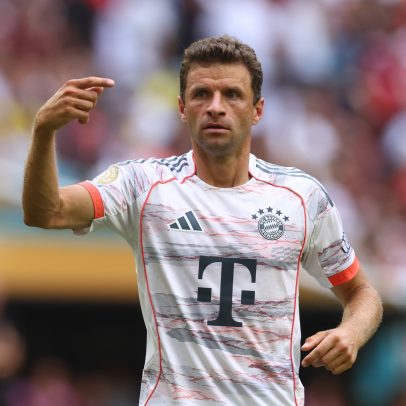 Presidente de honra do Bayern critica reta final de Müller