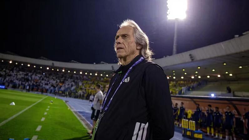 Jorge Jesus tem contrato com o Al-Nassr até o final da atual temporada — Foto: Getty Images
