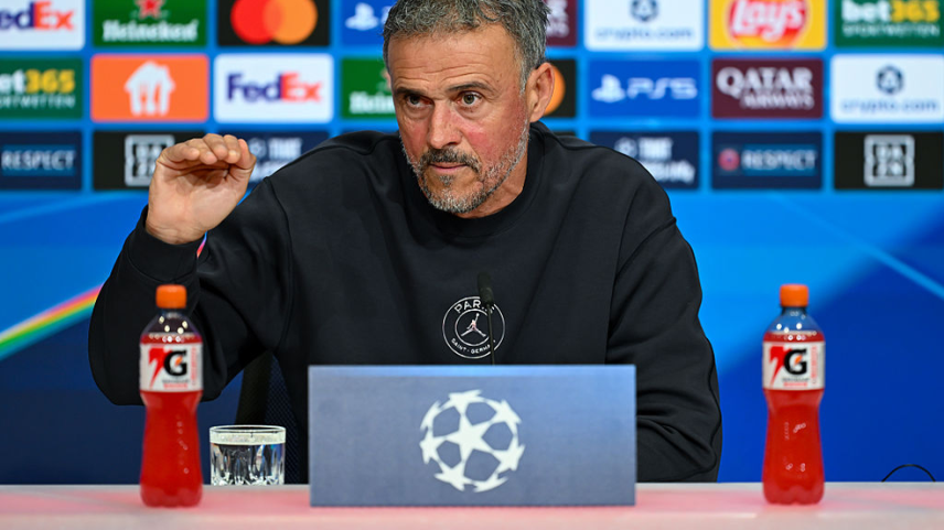 Técnico do Paris Saint-Germain, Luis Enrique deu entrevista coletiva antes do jogo contra o Bayern — Foto: Getty Images