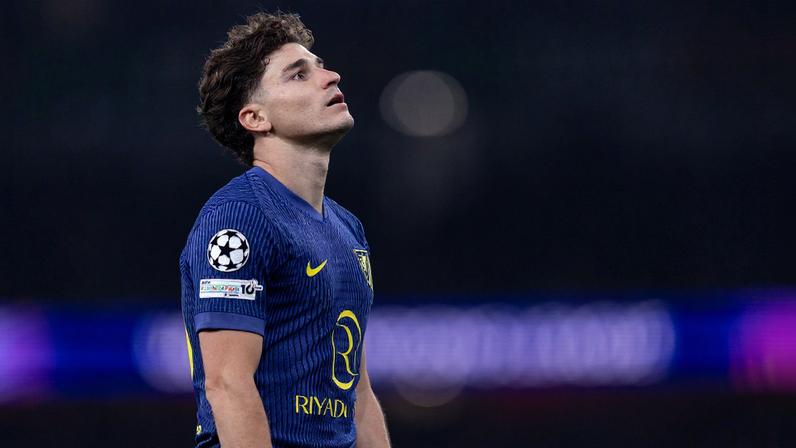 Julián Álvarez está na mira do Barcelona — Foto: Gaspafotos/MB Media/Getty Images