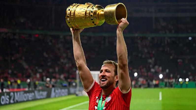 Harry Kane comemora título da Copa da Alemanha do Bayern de Munique — Foto: Getty Images