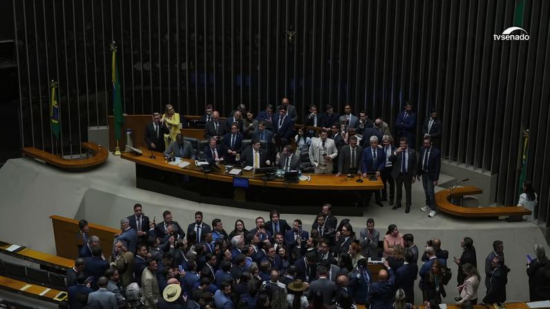 Confronto político sobre dosimetria dos atos golpistas é tema do Assunto #1717