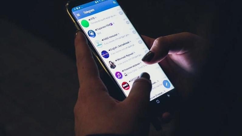 Medo da criminalidade é maior dentro do celular do que na rua