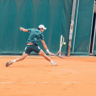 Heide não avança além da estreia no challenger português no saibro