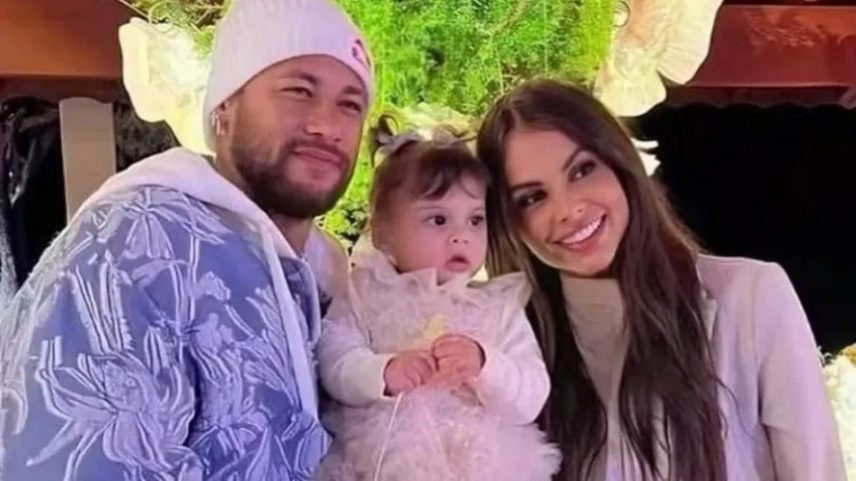 Amanda Kimberlly e Helena, sua filha com Neymar