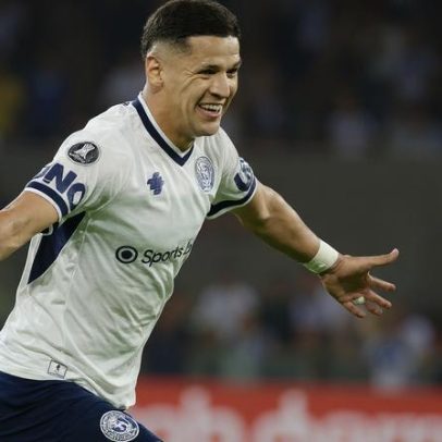 Abel comenta gesto obsceno em jogo do Palmeiras e elogia Flaco como centroavante