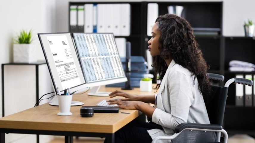 67% das pessoas com deficiência nunca foram promovidas no trabalho