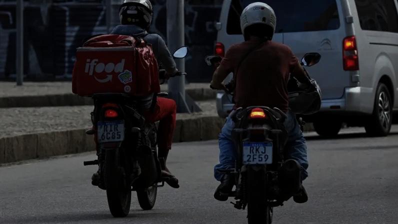 Mortes envolvendo motos aumentam com expansão da economia de apps