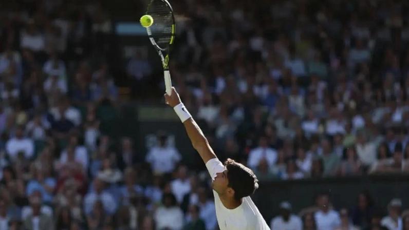 Carlos Alcaraz anuncia a desistência de Wimbledon (Reprodução)