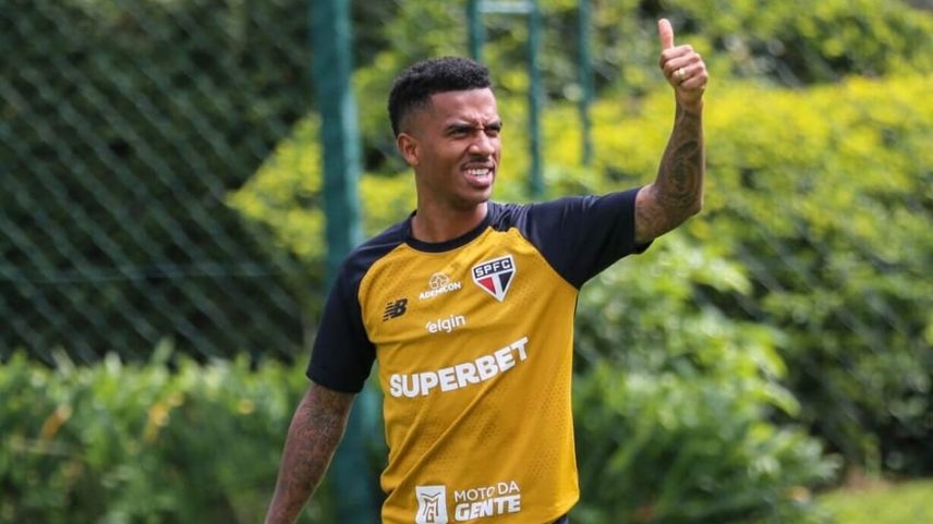 São Paulo avança com Marcos Antônio na reapresentação do elenco