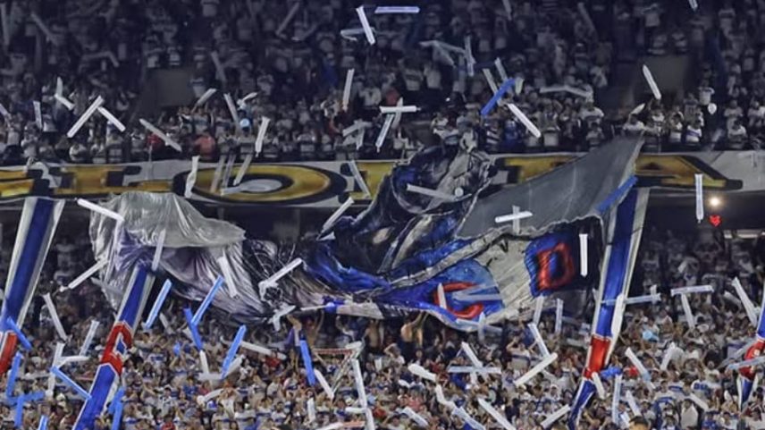 Torcida da Universidad Católica (Foto: Divulgação Cruzados)