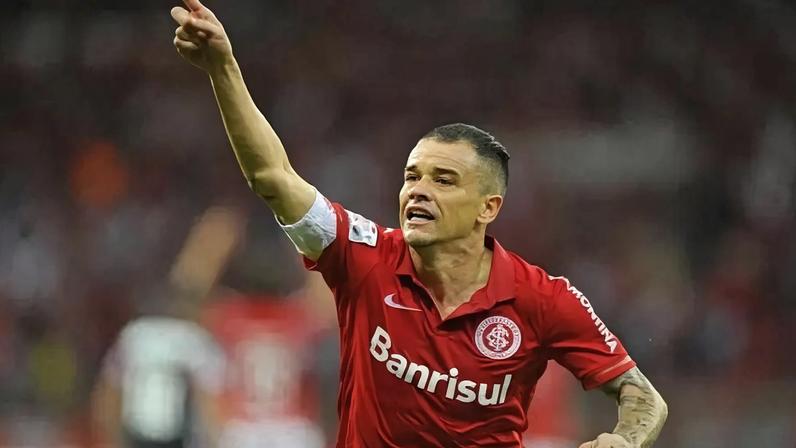 Inter vence Vasco por 5 a 3 em Caxias pelo Brasileirão 2013