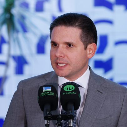Motta defende redução da jornada e Congresso deve definir corte neste mês