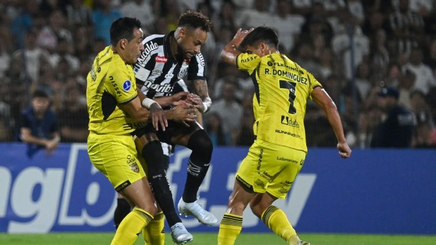 Neymar marca, Santos empata com Recoleta e segue sem vencer na Sul-Americana